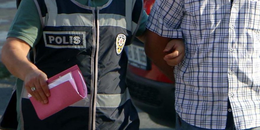Yeniçağ gazetesinin 3 yazarı gözaltına alındı