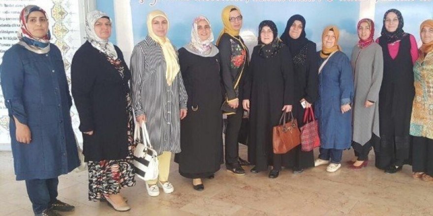 Erzincanlı kadınlar şehitleri unutmadı
