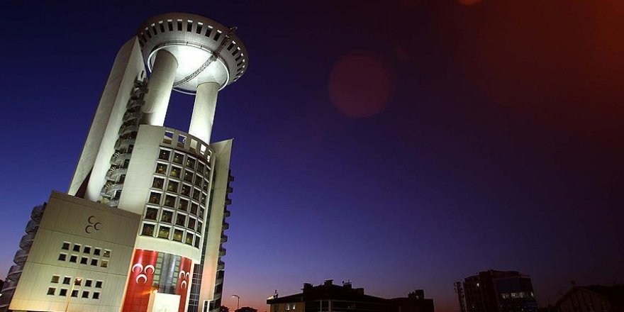 MHP'de 5 ilçe teşkilatı görevden alındı