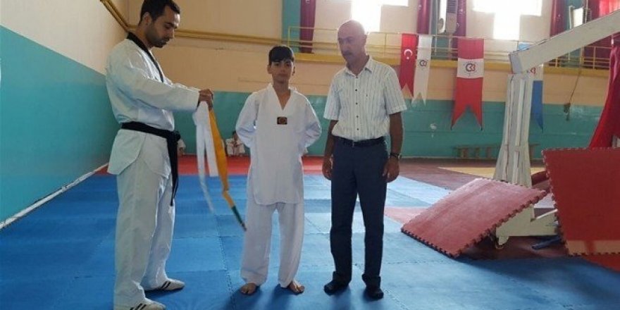 Yaz Spor Okulları tekvando branşında kuşak sınavı