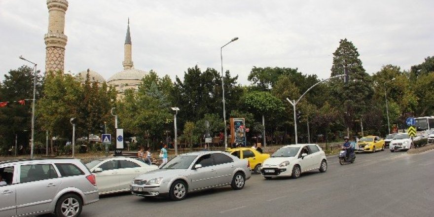 Edirne’de motorlu kara taşıtı sayısı 145 bin 841’e ulaştı