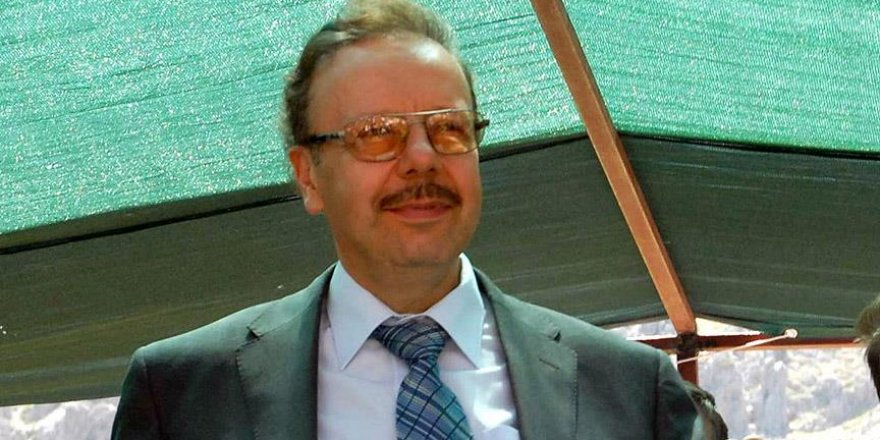 Süleyman Hilmi Tunahan'ın torunu eski bakan vefat etti