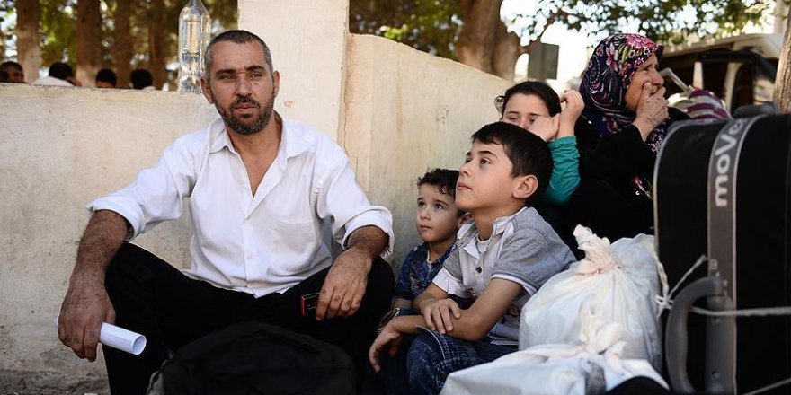 Karkamış'tan 100 Suriyeli daha Cerablus'a döndü