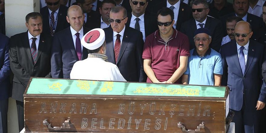 Kocatepe'nin 25 yıllık baş imam hatibi son yolculuğuna uğurlandı