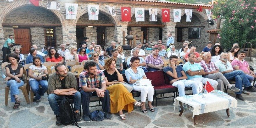 Coşkun Aral, fotoğraf meraklılarıyla buluştu