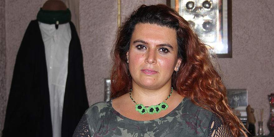 Sema aşkıyla semazen eşinin izinden yürüyor