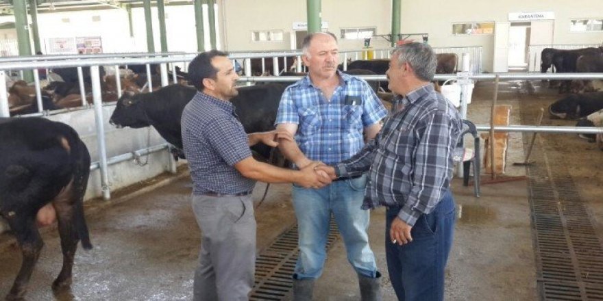 Modern kurban pazarında kurban satışları sürüyor
