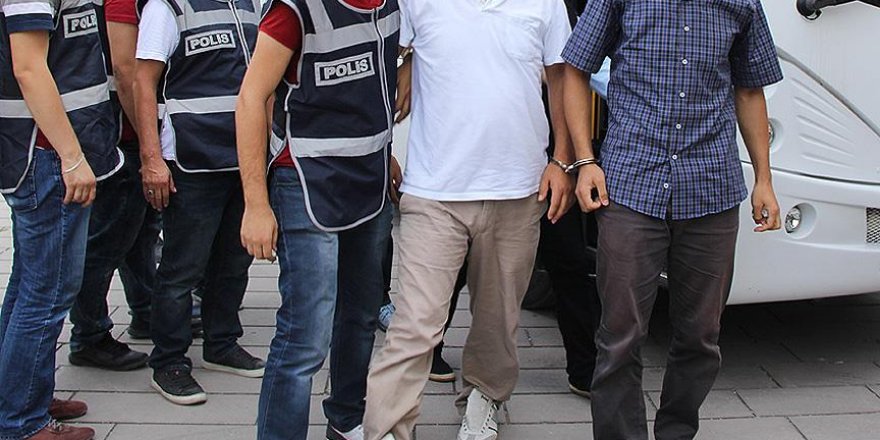 Eski Kocaeli Hukuk Fakültesi Dekanı Çolak tutuklandı