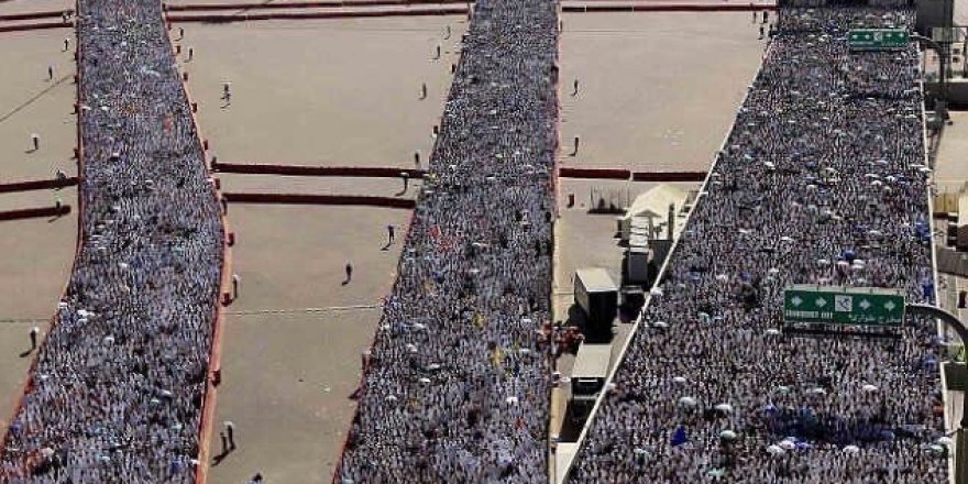 2 milyon hacı adayının Arafat yolculuğu