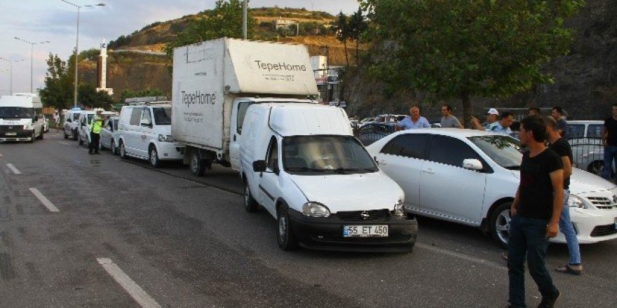 Samsun’da otomobil yayalara çarptı: 2 yaralı