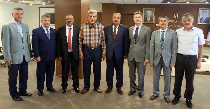 Başkan Karaosmanoğlu, Gebze’de STK’larla buluştu