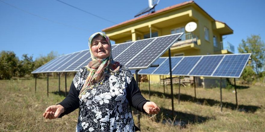 'Kezban ana' evini güneşten aydınlatıyor