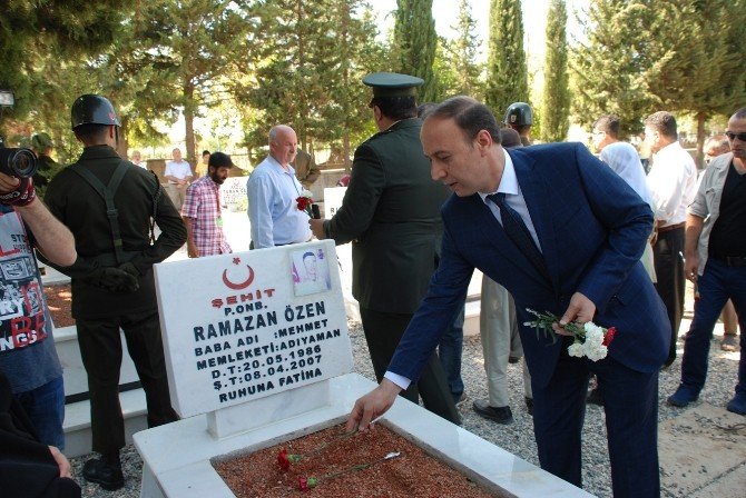 Adıyaman’da, bayram öncesi şehitlik ziyareti