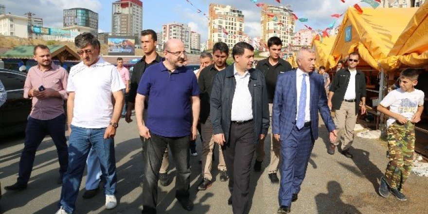 Vali Şahin, torunuyla birlikte hayvan pazarını gezdi