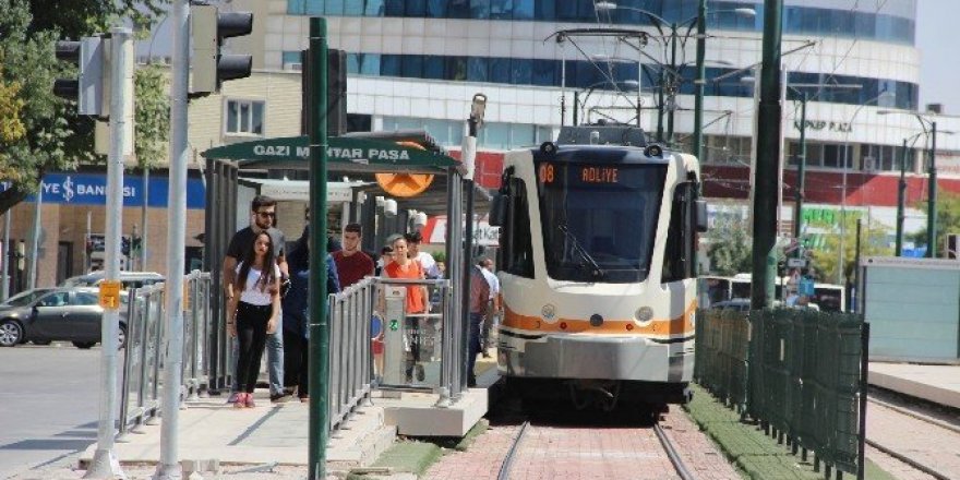 Gaziantep’te çifte tramvay sevinci