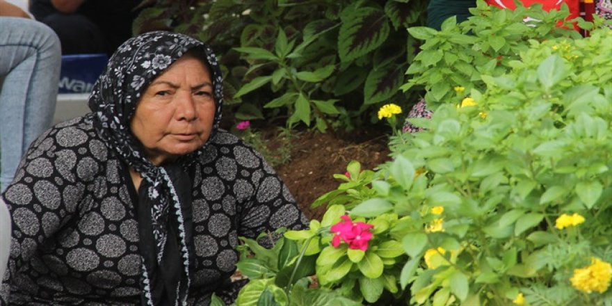 Şehit annesi: 100 yıl geçse de bu acı bitmez