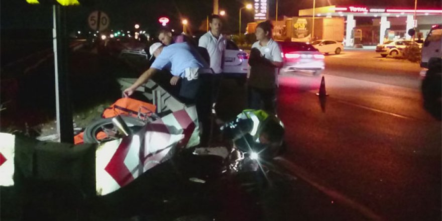 Otomobil ile motosiklet çarpıştı: 2 ölü