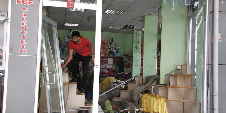 Van'da esnaf ve vatandaşın terör saldırısına tepkisi sürüyor