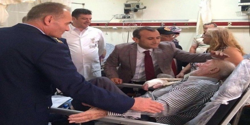 Bayramda hastalara sürpriz ziyaret