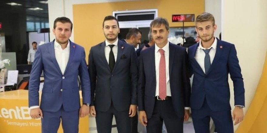 Serdivan Belediyesi’nde bayramlaşma programı gerçekleşti