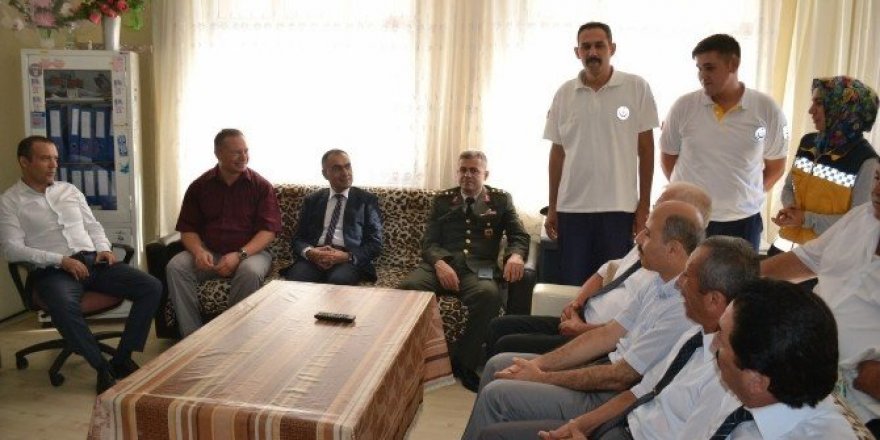 Bozyazı’da bayramlaşma