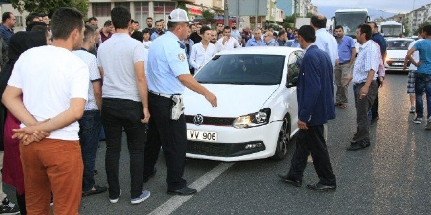Yola fırlayan çocuğa otomobil çarptı