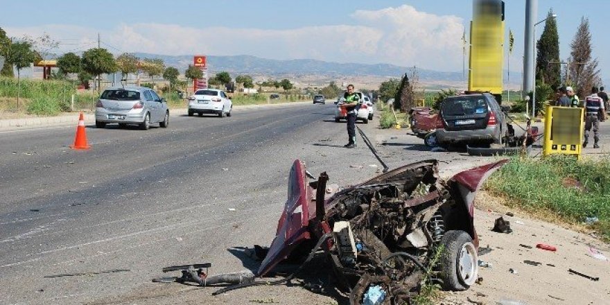 Manisa’da kaza: 1 ölü, 4 yaralı