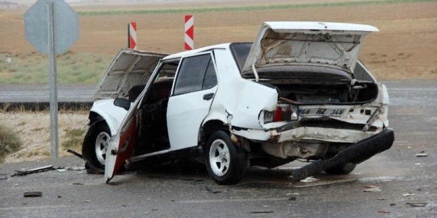 Aksaray’da 7 aracın karıştığı kazada 10 kişi yaralandı