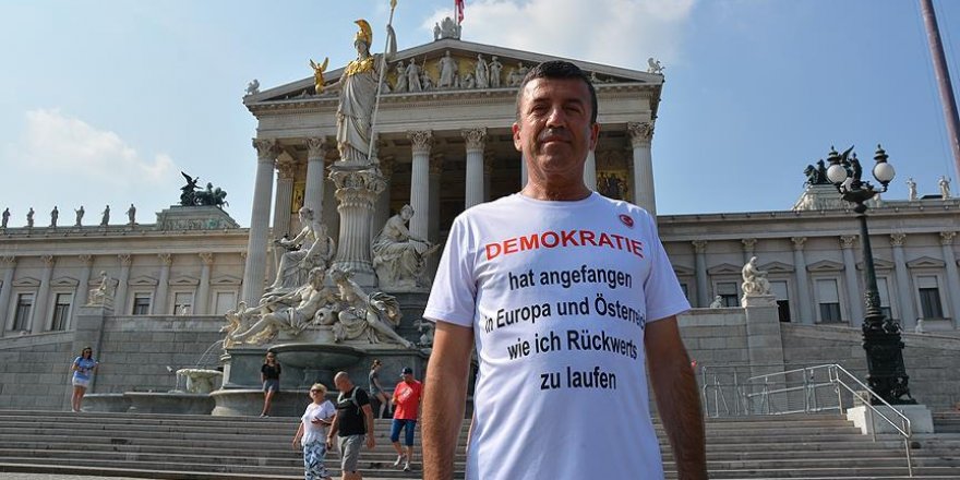 Türk doktordan Avrupa'ya "demokrasi" tepkisi