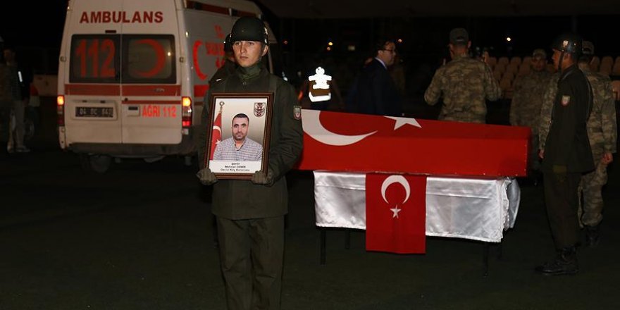 Ağrı'da şehit olan köy korucuları için tören yapıldı