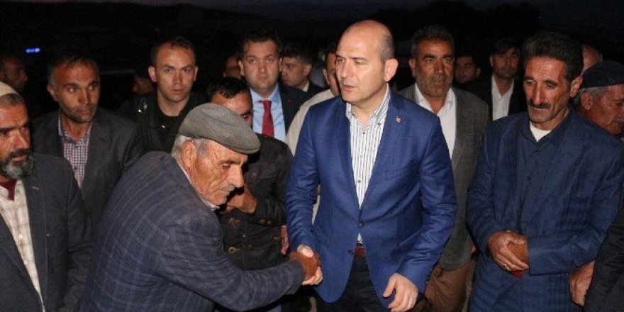 Bakan Soylu, şehit aileleri ziyaret edip söz verdi