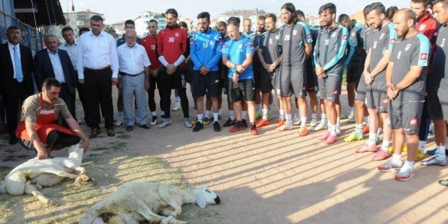 Başkan Akdoğan Kurban Bayramı’nı da halkla iç içe geçirdi