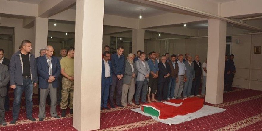 PKK’lıların şehit ettiği koruyucu defnedildi