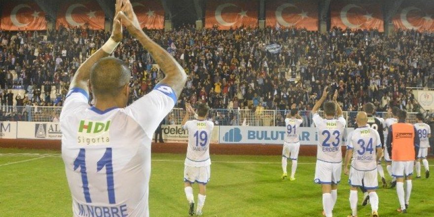 BB Erzurumspor’da Selçukspor galibiyeti sevinci