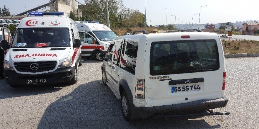 Cenaze yolunda kaza: 5 yaralı
