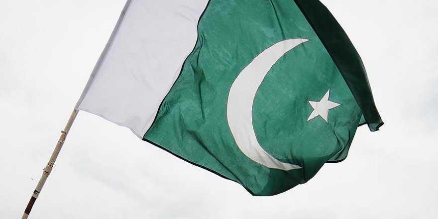Pakistan'da askeri yetkililere silahlı saldırı: 3 ölü