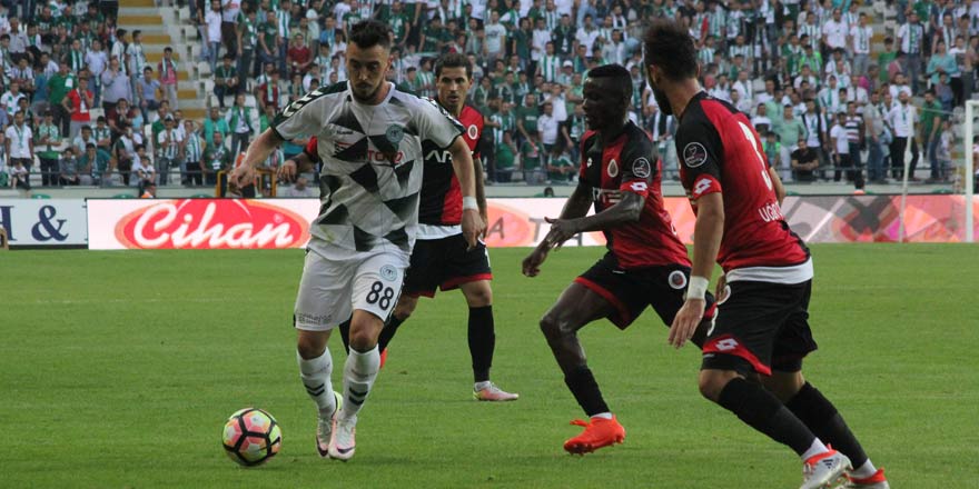 Atiker Konyaspor kadrosunda 4 değişiklik