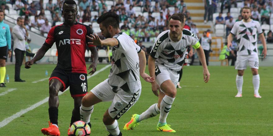 Atiker Konyaspor'un yenilmezlik serisi 17 maça çıktı