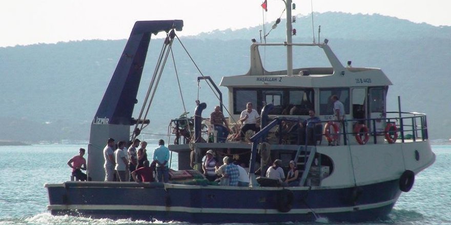 "Salcı Kız"ın cenazesi kabristana tekne ile götürüldü