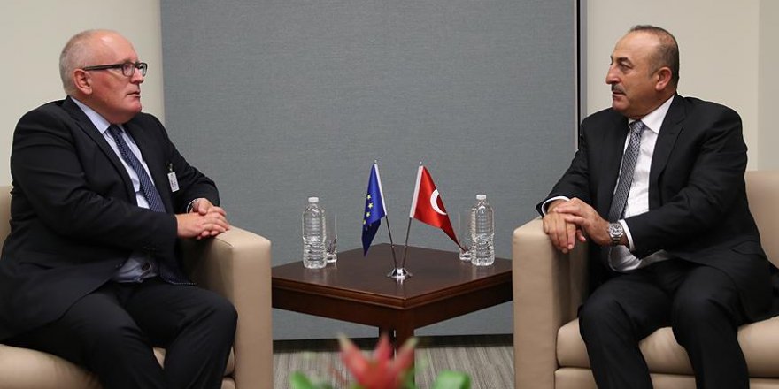 Dışişleri Bakanı Çavuşoğlu'nun diplomasi trafiği