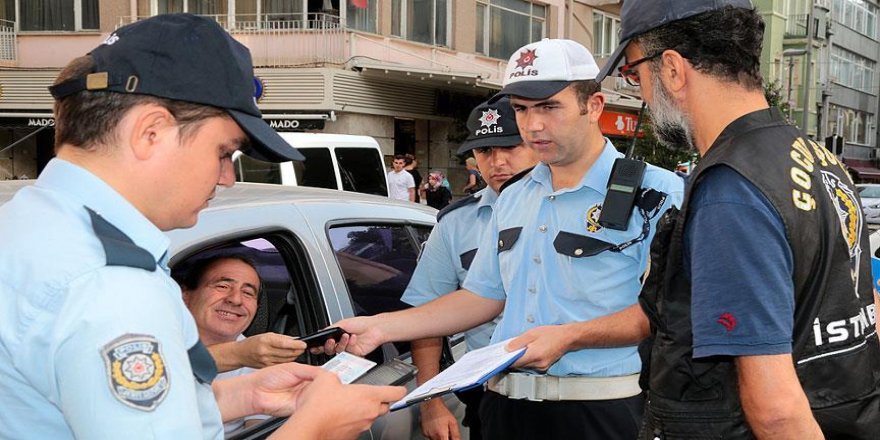 İstanbul'da okul önlerinde güvenlik uygulaması