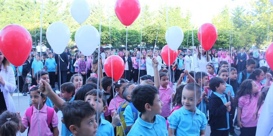 Gençlik 15 Temmuz’la açıldı