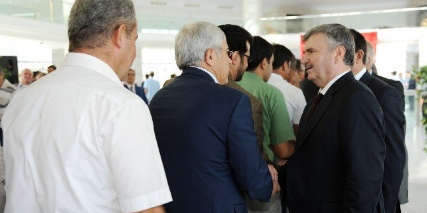 Başkan Akyürek belediye çalışanları ile bayramlaştı