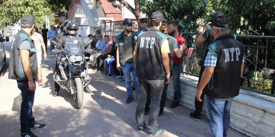 Okul önleri ve parklarda uyuşturucu denetimi