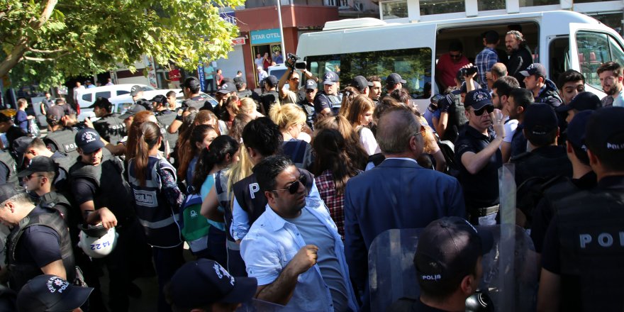 Diyarbakır'da protesto: 23 gözaltı