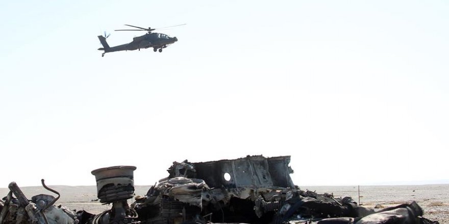 Mısır'da askeri eğitim helikopteri düştü