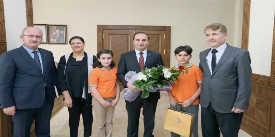 Öğrencilerle eğitimcilerden Vali Işık’a ziyaret