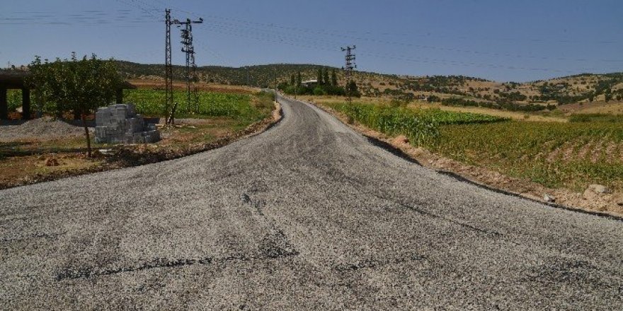 Kocaköy’de 32 kilometre yol çalışması
