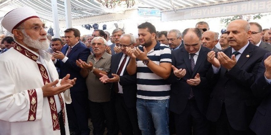 Kahramanmaraş müftüsü son yolculuğuna uğurladı