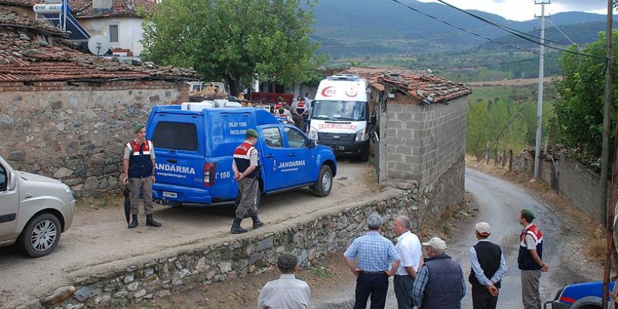 100 yaşındaki kayınvalidesini öldürüp intihar etti